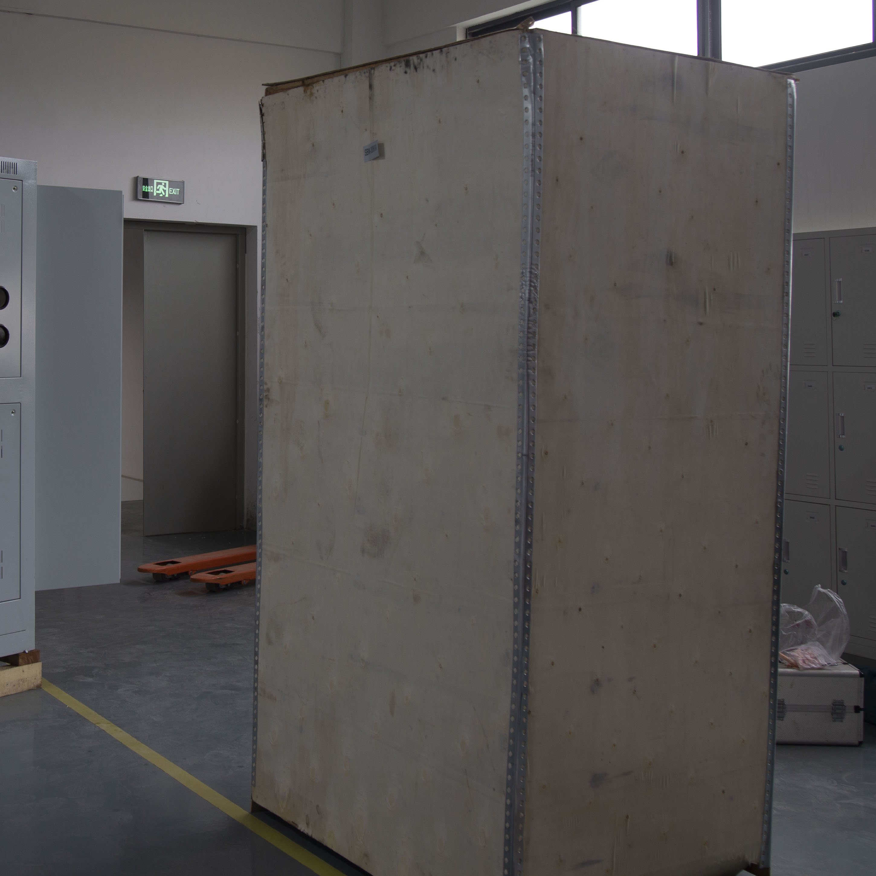 三相大功率數控無觸點穩壓器